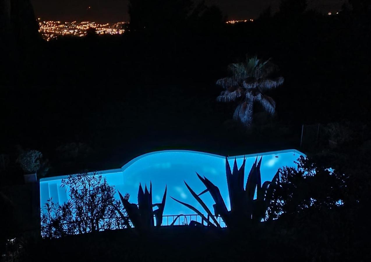 Terres Du Baguier Villa Ceyreste Buitenkant foto